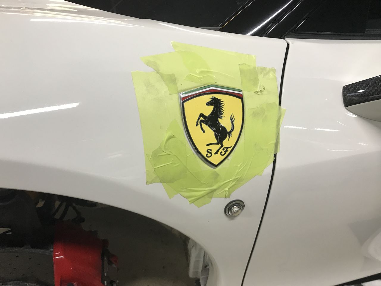 フェラーリ 458Italiaﾊﾟｰﾄﾗｯﾋﾟﾝｸﾞ＆ｴﾝｼﾞﾝｵｲﾙ・ｻｲﾄﾞｴﾝﾌﾞﾚﾑ交換 