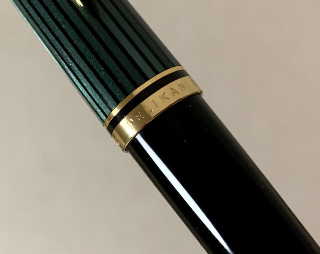 高級ボールペンのレビュー】ペリカンスーベレーンK800(緑縞 高級ボールペンのレビュー】ペリカンスーベレーンK800(緑縞