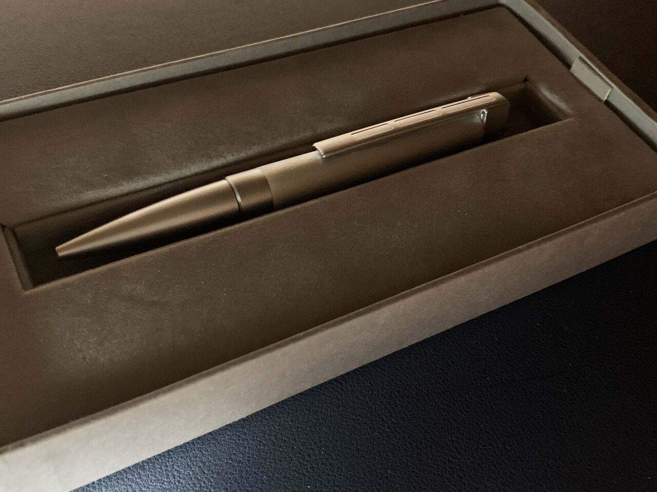 高級ボールペンのレビュー】STAEDTLER Initium Metallum