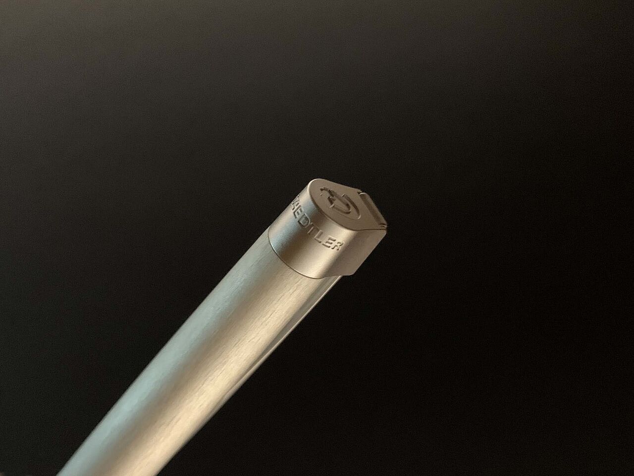 高級ボールペンのレビュー】STAEDTLER Initium Metallum