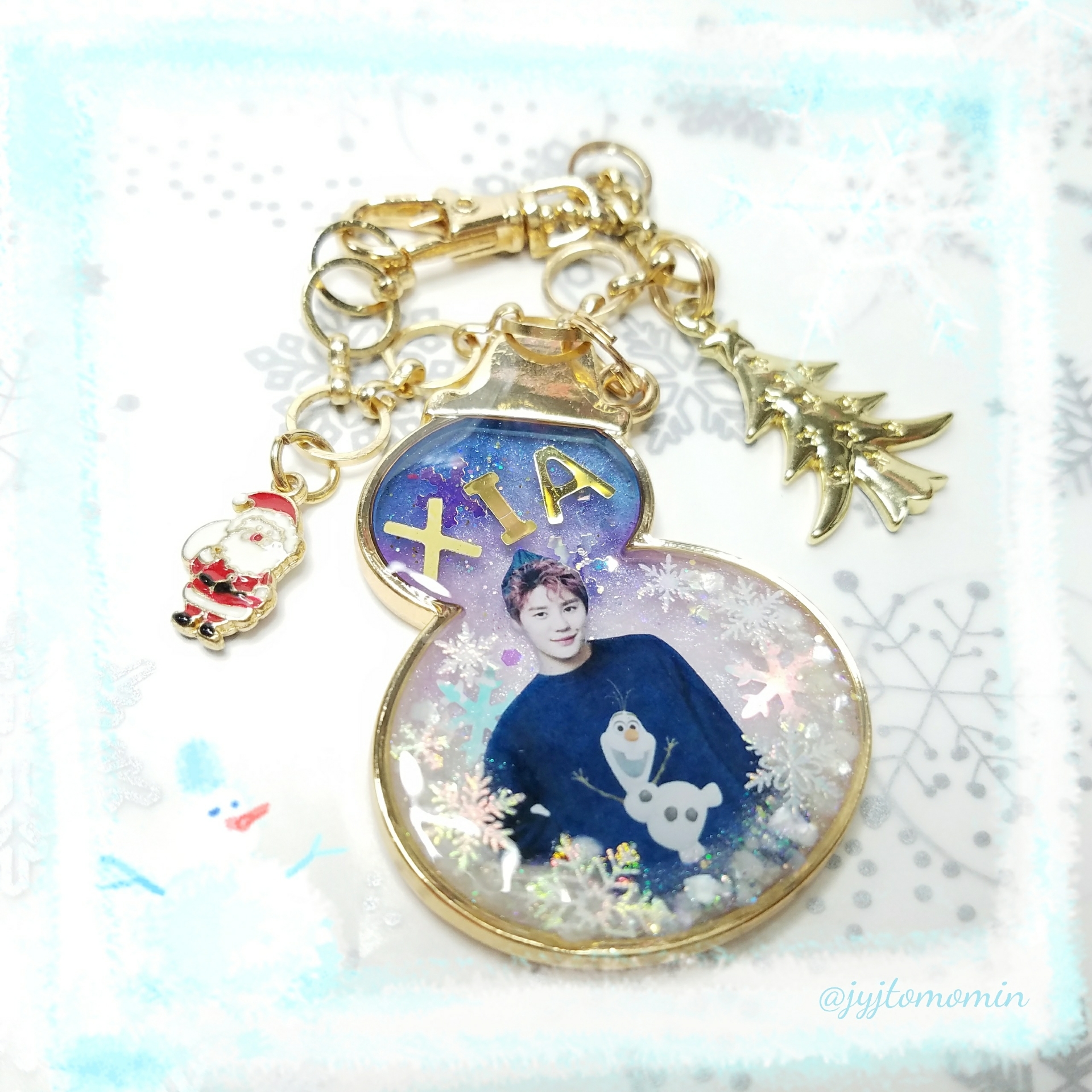 ゆきそら様❤レジン❤ペンダント ブローチ 王様ペンギンのレジンブローチ（紫） | toriko