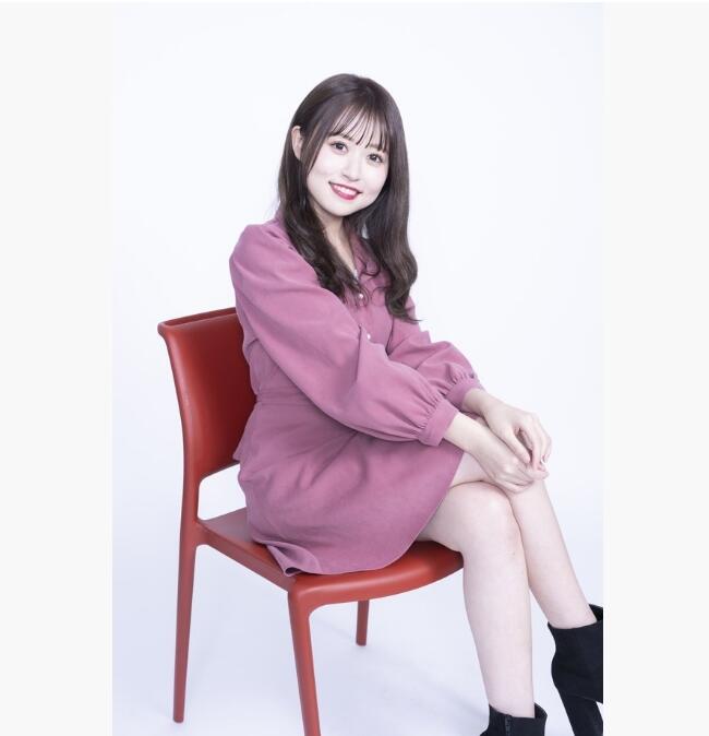 冨吉明日香 美脚224409859