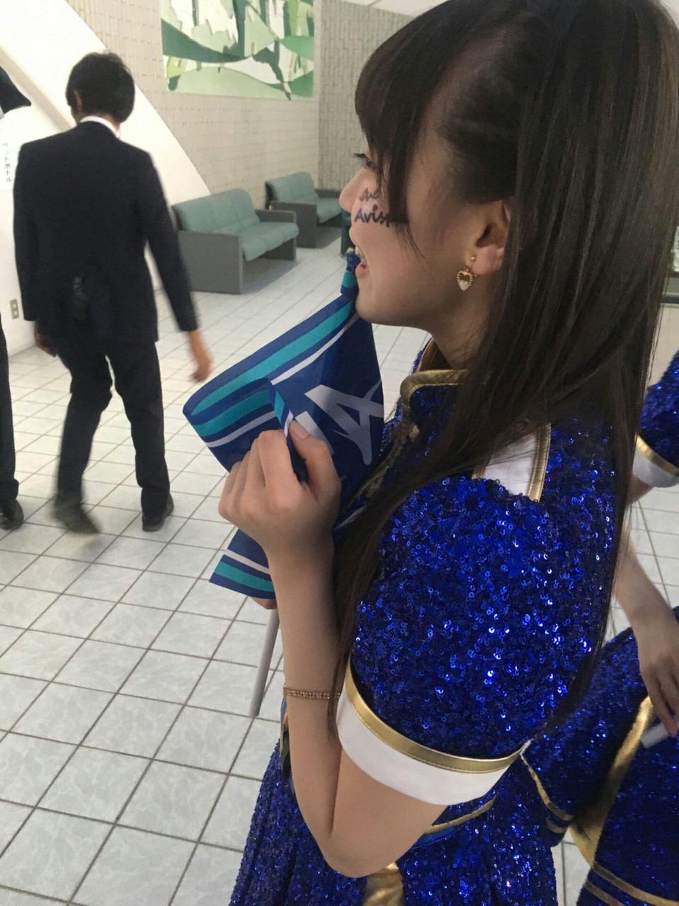 豊永阿紀 まいこむ投稿の彼氏目線サッカー観戦デート画像 Hkt48まとめ いもまと よっぴーいえーい見てるー 豊永阿紀 まいこむ投稿の彼氏目線サッカー観戦デート画像 Hkt48まとめ いもまと よっぴーいえーい見てるー