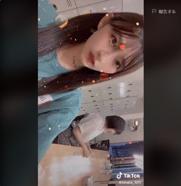 2020y06m18d_183502966