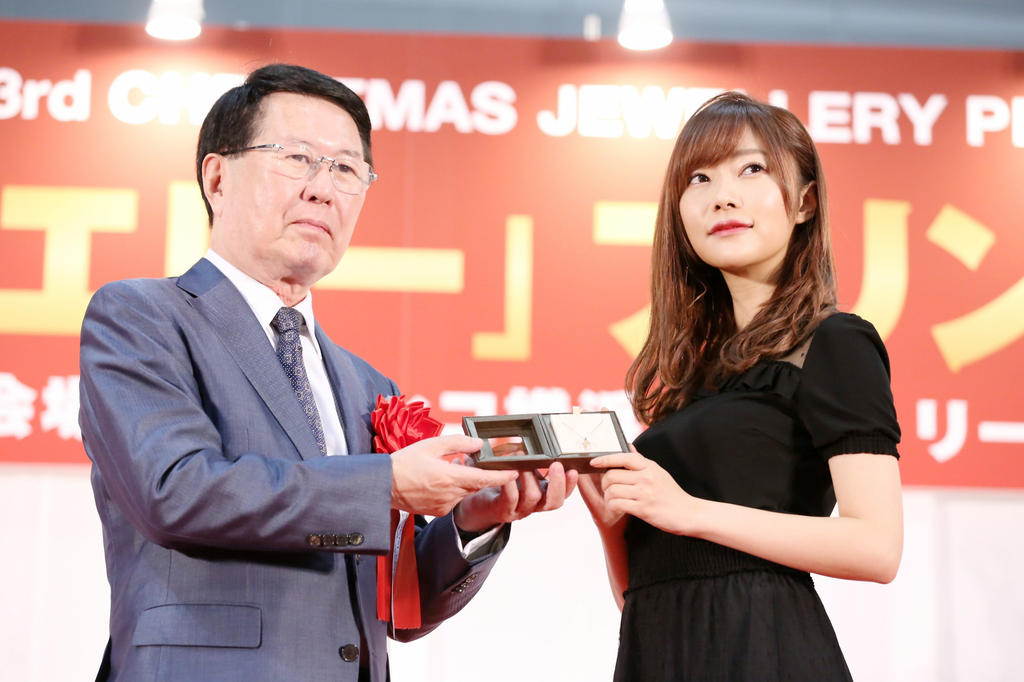 指原莉乃 クリスマス ジュエリー プリンセス賞 ニュース関連まとめ Hkt48まとめ いもまと よっぴーいえーい見てるー 指原莉乃 クリスマス ジュエリー プリンセス賞 ニュース関連まとめ Hkt48まとめ いもまと よっぴーいえーい見てるー