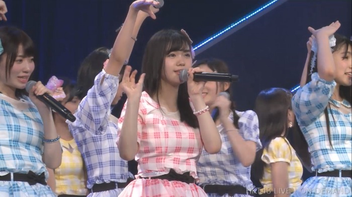 2016y11m26d_193553782