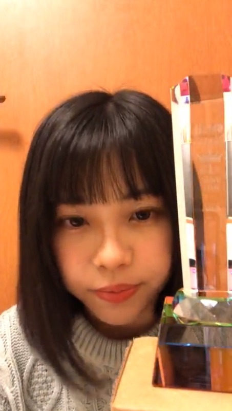 2020y04m18d_232940560