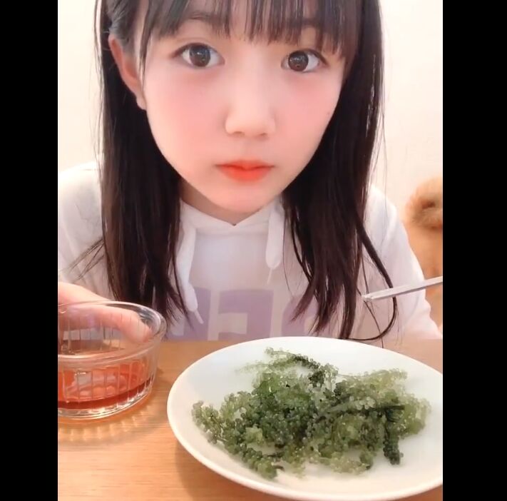 2020y06m10d_224136688