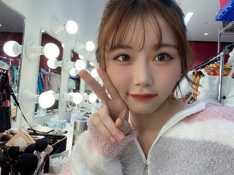 FL7m-SQaUAUK6dS