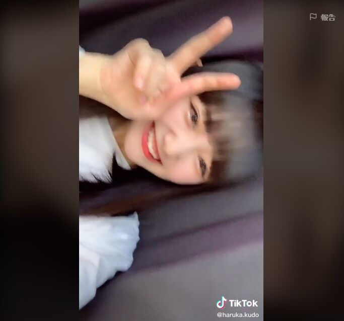 2020y04m24d_181310149