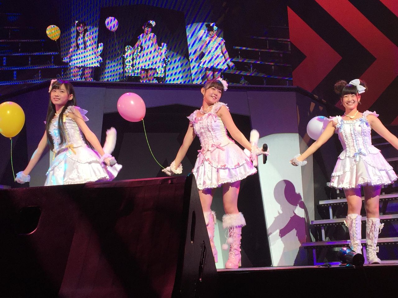 リクエストアワー15 3日目トップバッター 天使のしっぽ で美桜テンｷﾀ ﾟ ﾟ 朝長美桜のまとめブログ