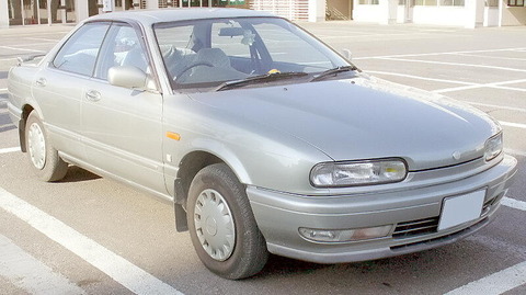 Nissan_Presea_1990