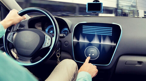 お前ら車の中でどんな曲流してる？