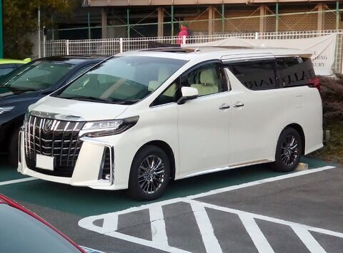 クソでかい車に乗ってる女さん くるまにあ速報 クソでかい車に乗ってる女さん くるまにあ速報