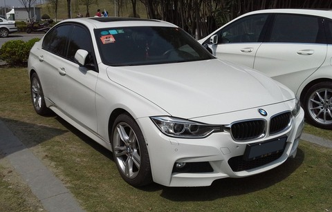 1280px-BMW_3-Series_F30_China_2015-04-12