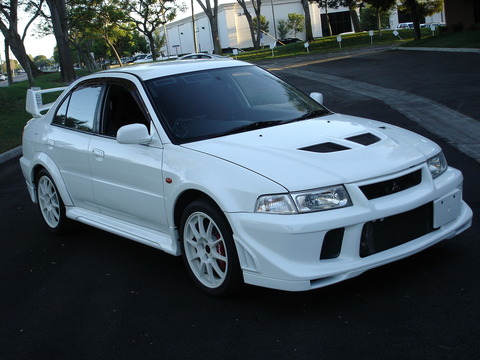 Mitsubishi_Lancer_Evolution_VI