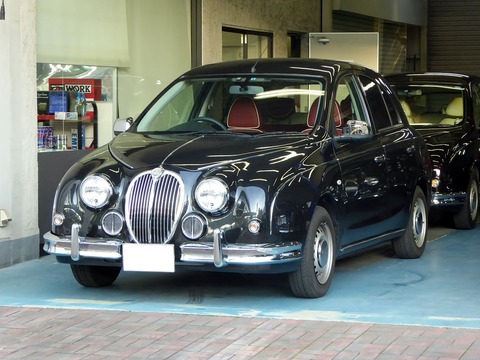 1280px-The_frontview_of_Mitsuoka_K13_Viewt_12ST