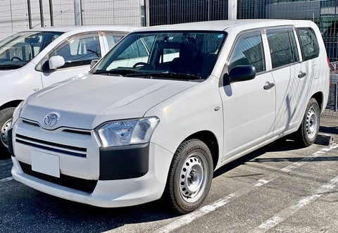 0_Toyota_Probox_(2014)_1