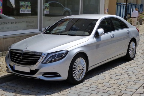1280px-Mercedes-Benz_W_222_S_350_Bluetec