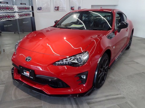 1920px-Toyota_86_GR_SPORT_(4BA-ZN6)_front