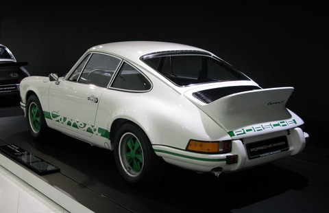 1920px-Porsche_911_Carrera_RS_rl