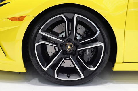 2013-Lamborghini-Gallardo-Rims-Of-Wheel-Wallpaper-6
