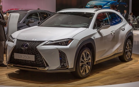 1920px-Lexus,_Paris_Motor_Show_2018,_Paris_(1Y7A1795)