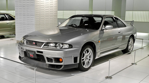 R33GT-R『日産の失敗作』『広報車』『デブ』←どうして😭のサムネイル