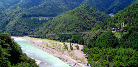 1200px-Tanise_no_tsuribashi