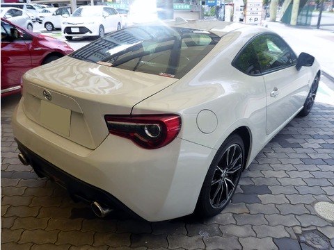 Toyota_86_GT_(DBA-ZN6)_rear