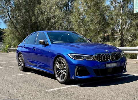 1920px-2020_BMW_M340i_xDrive