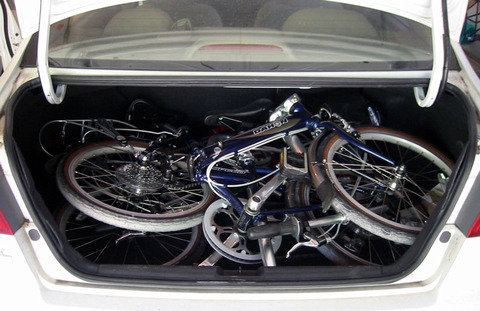 folding_bikes_in_trunk