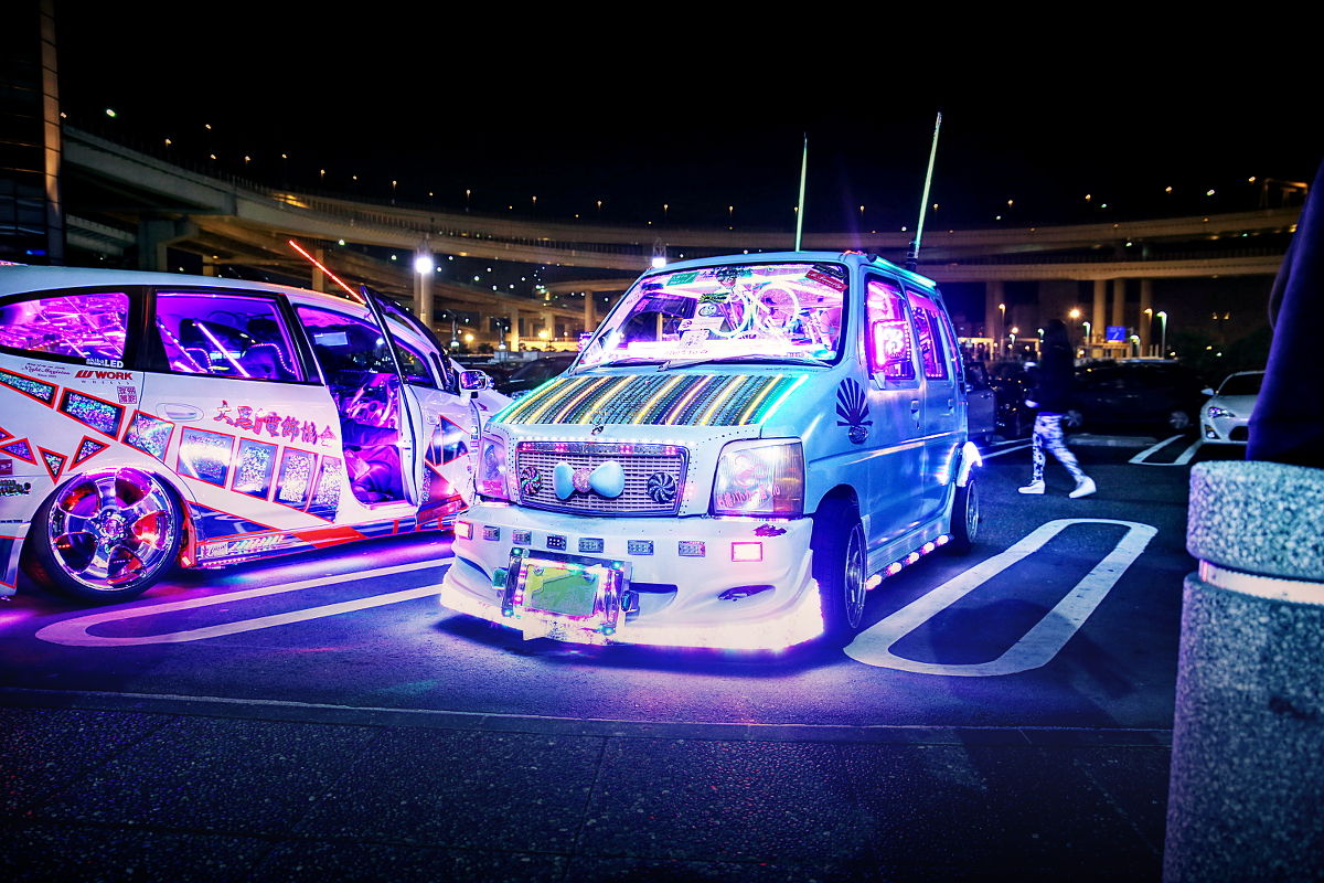 イカ釣り漁船みたいな車やバイクなんなの くるまにあ速報