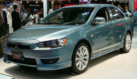 2007_Mitsubishi_Galant-Fortis_01