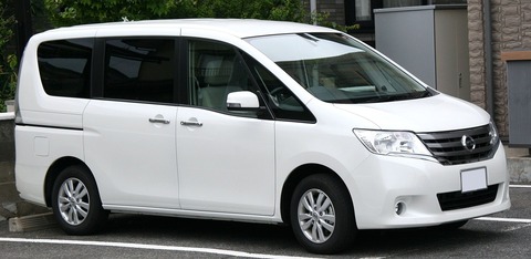 1920px-NISSAN_SERENA_C26_20G