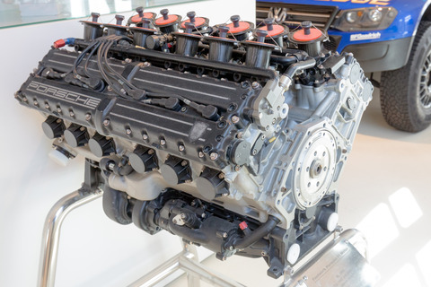 Porsche_3512_engine_rear-left_2019_Prototyp_Museum