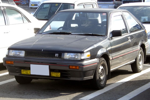 1280px-Nissan_Liberta_Villa_1986