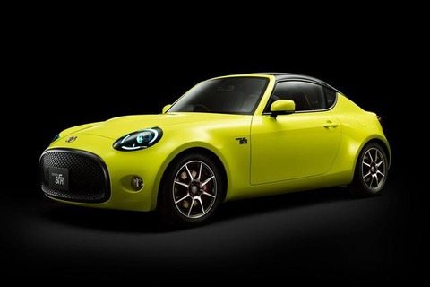 後輪駆動、マニュアル、車重1t未満を目指してくれ。