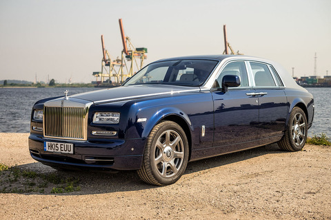 Rolls_Royce_Phantom_2015_(22719825307)