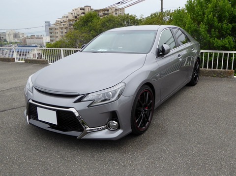 Toyota_MARK_X_G's_(GRX130)_front