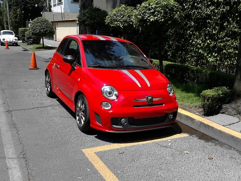 Abarth695TributoFerraridc