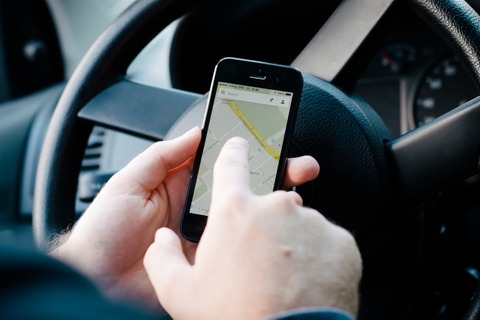 12月1日からスマホ運転厳罰化されるけどお前ら車にスマホホルダー付けたか？ 	