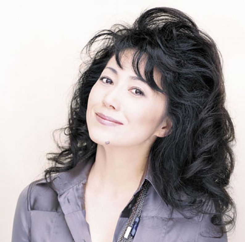 石川さゆり　ヌード  / X