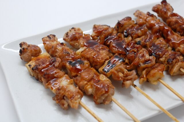 焼き鳥を頼もうとなって、私は塩味を希望したけど彼はタレが良いと言った。→いきなりディスってきて…女性様｜鬼女・生活