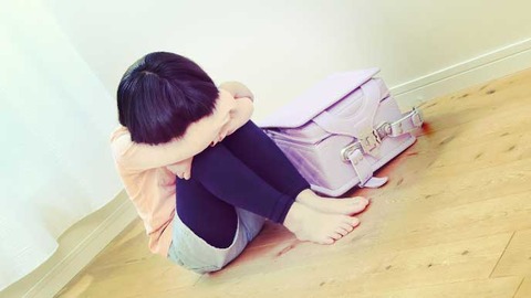 child-not-wanting-to-go-to-elementary-school-01