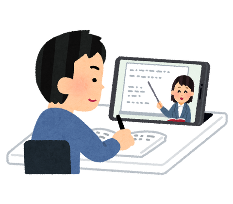 高校でのオンライン授業。「スマホでも受講可能ですが、今後PCを購入される予定ならPCの方が便利ですよ」との連絡を受けた