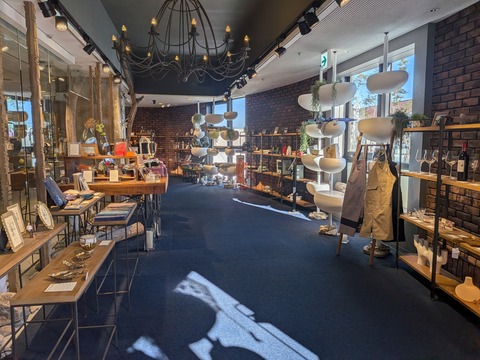 PXL_20251229_014942660