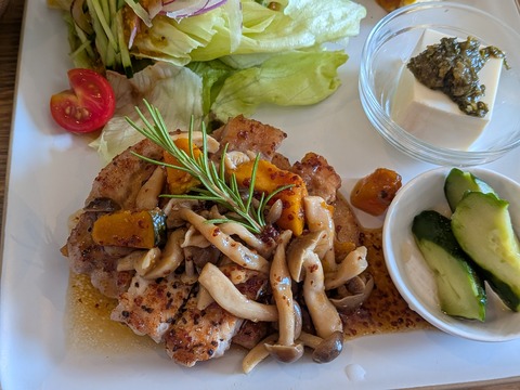 PXL_20250801_022215192