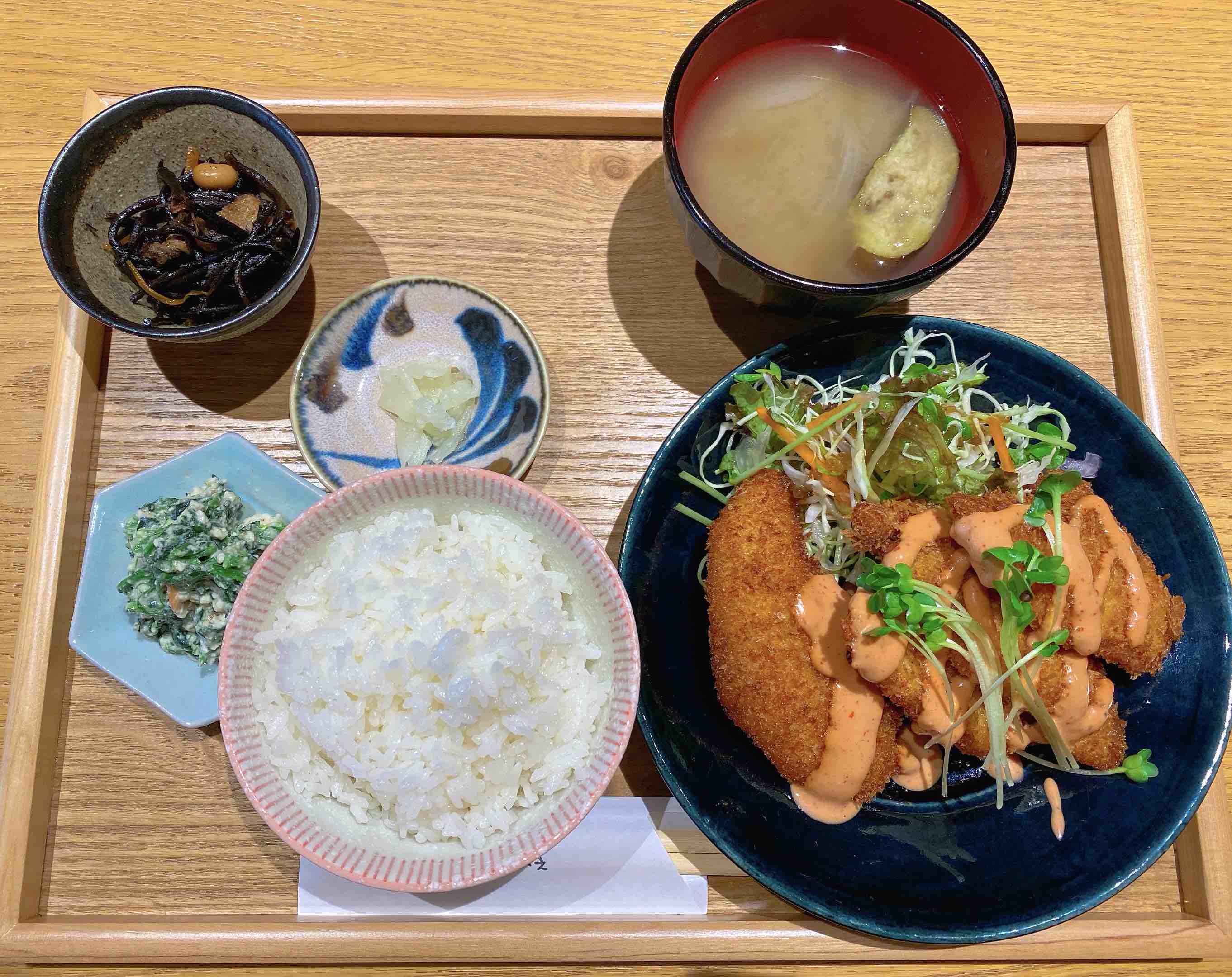 桜かふぇ 愛媛県松山市 道後 カフェ ランチ ディナー Nakacocoのおいしいものさがし