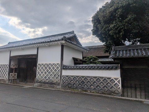 PXL_20251126_020309059